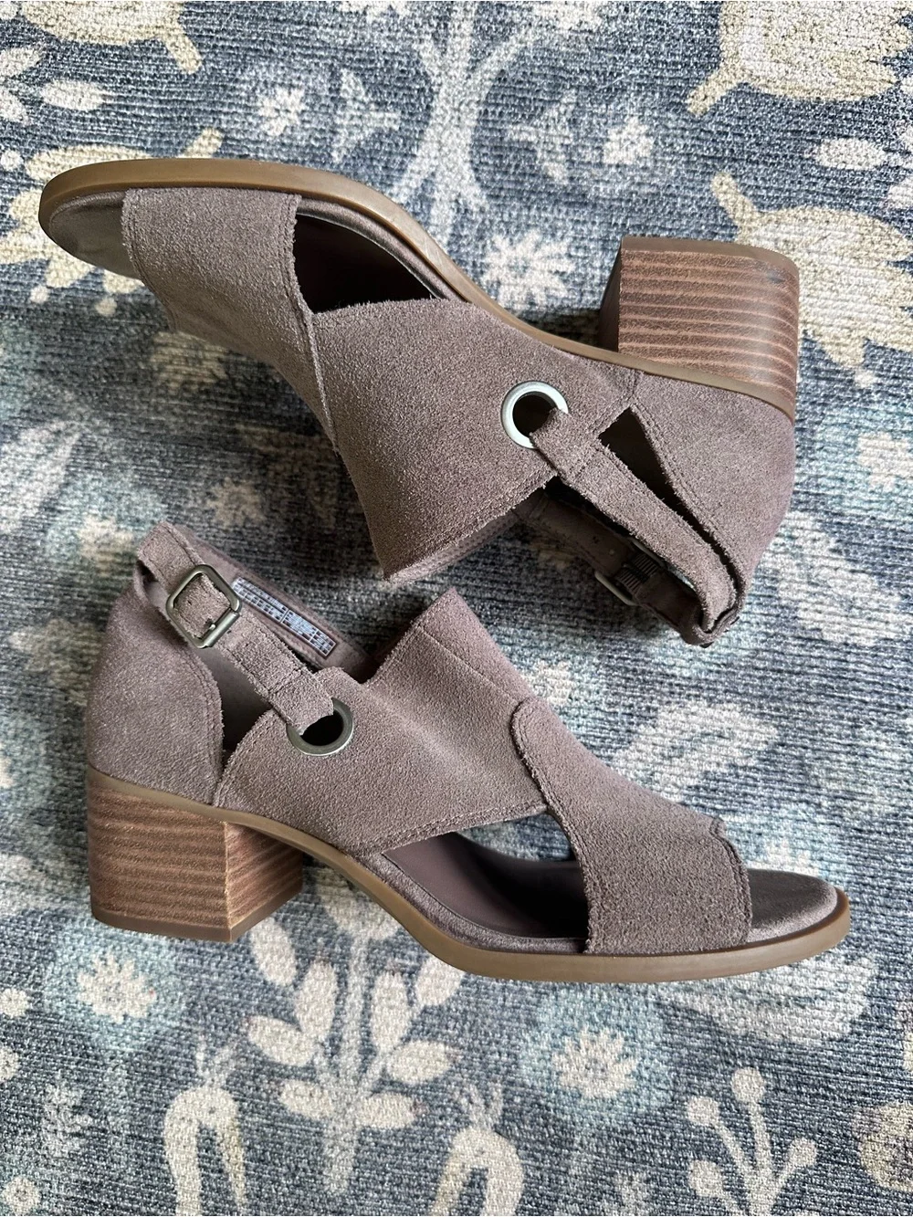 Koolaburra by UGG Kaiah Taupe Suede Block Heel Kaiah Shootie Sandals Sz 8